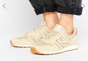 New Balance 373 Trainers In Sand With Rose Gold Trim