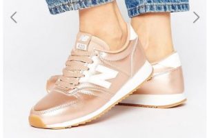 New Balance 420 Trainers In Rose Gold