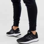 New Balance Running 520 trainers in black