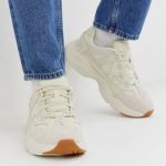 Skechers Stamina Airy chunky trainers in off white
