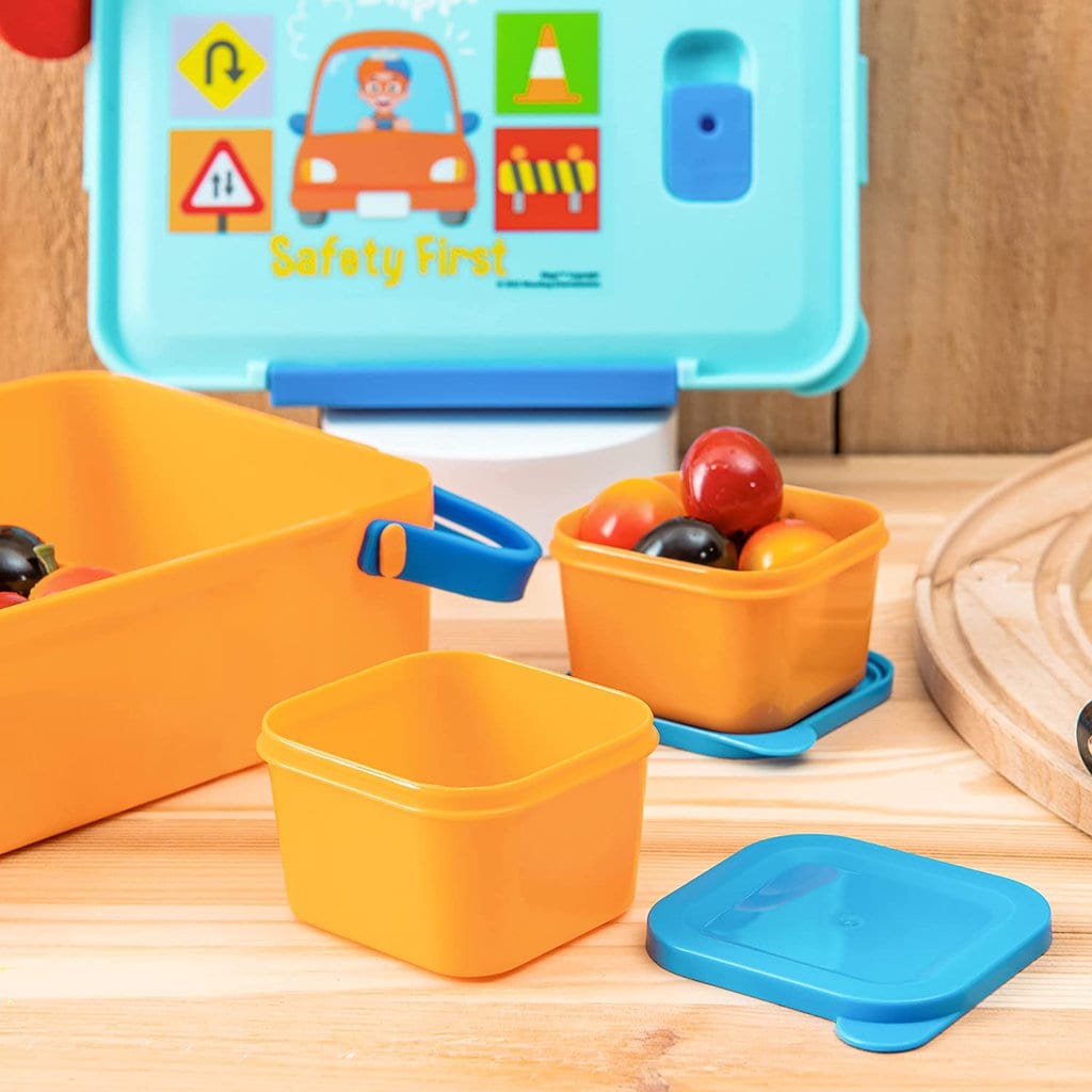 Zak Designs Bluey Reusable Plastic Bento Box with Leak-Proof Seal, Carrying