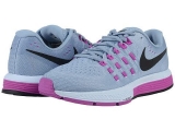 נעל נייק לנשים Nike Air Zoom Vomero 11  ב 70$