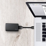 קטן יותר מכרטיס אשראי: כונן נייד מהיר – PNY Elite 240GB – SSD + USB 3 – ב- 300 ₪ – כולל משלוח ואחריות אמזון!