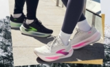 רוצו על זה! מגוון נעלי Brooks עם משלוח חינם וללא מס!