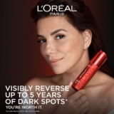 סרום L'Oreal Paris Revitalift Triple Power לטיפול בכתמים כהים ופיגמנטציה רק ב₪73!