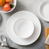 סט הצלחות הכי נמכר והכי מבוקש! סט צלחות Corelle Winter Frost White עם 18 חלקים ל-6 סועדים ב₪332! זוג סטים (36 חלקים ל12 סועדים) רק ב₪571!